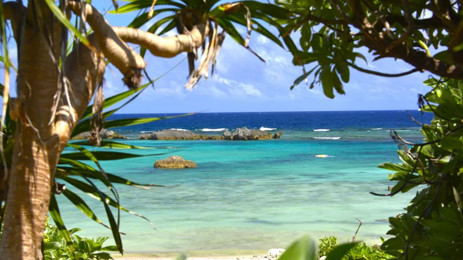 Hotel Breeze Bay Marina