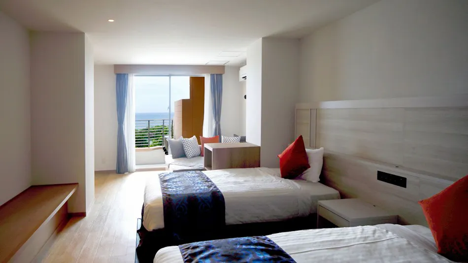 Hotel Breeze Bay Marina