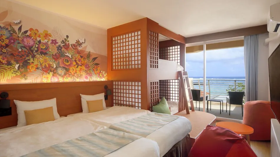 Hotel Breeze Bay Marina