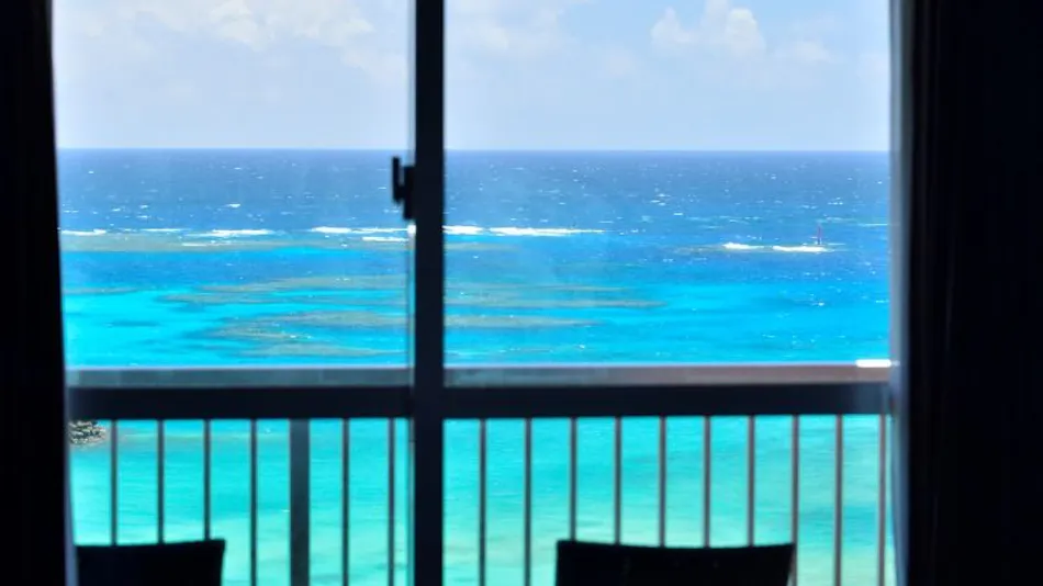 Hotel Breeze Bay Marina