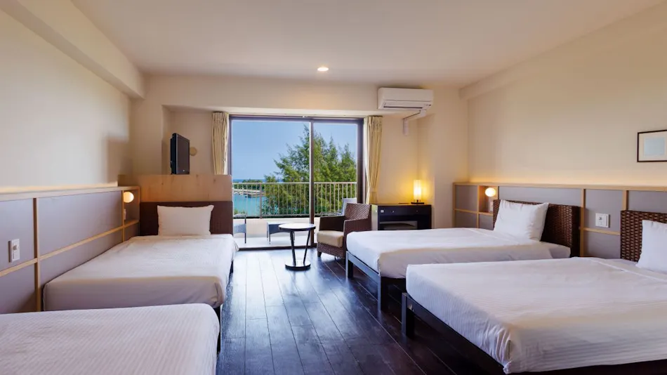 Hotel Breeze Bay Marina