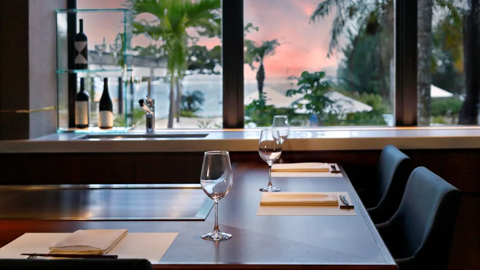 Hotel Breeze Bay Marina