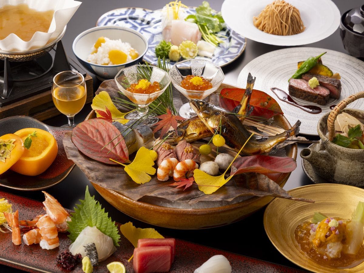 【จองล่วงหน้า 120 วัน・อาหารญี่ปุ่น (วะโชกุ)】อิ่มอร่อยกับเมนูเลิศรสที่สัมผัสได้ถึงวัตถุดิบท้องถิ่นและฤดูกาล!