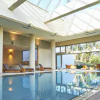 สระว่ายน้ำในร่ม