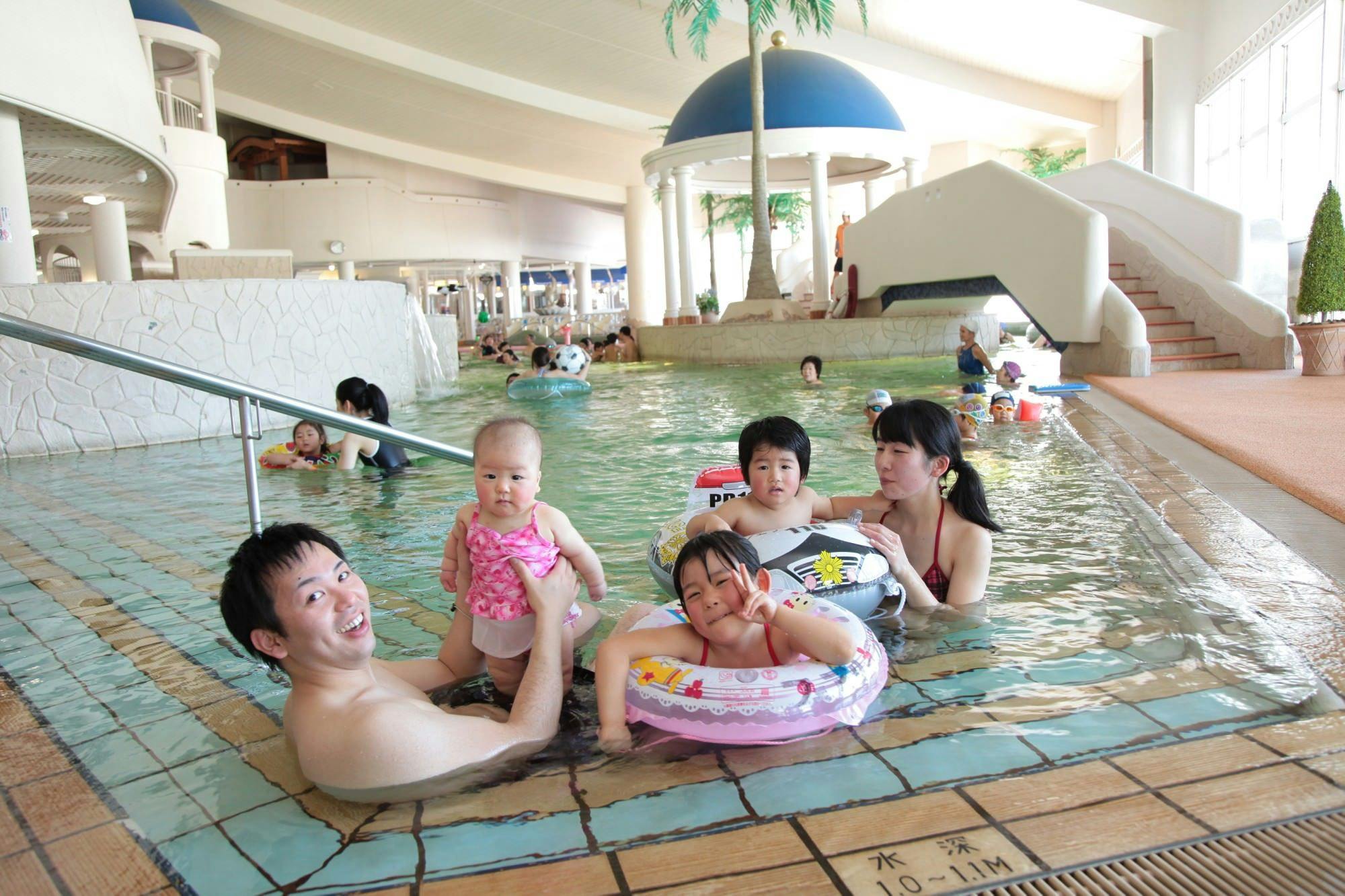 【สนับสนุนการเปิดตัวสระว่ายน้ำ】ช่วงเวลาแห่งการเติบโตที่พ่อแม่เท่านั้นที่เข้าใจ! รวมกางเกงว่ายน้ำและผ้าอ้อมสำเร็จรูป / รวมอาหาร 2 มื้อ