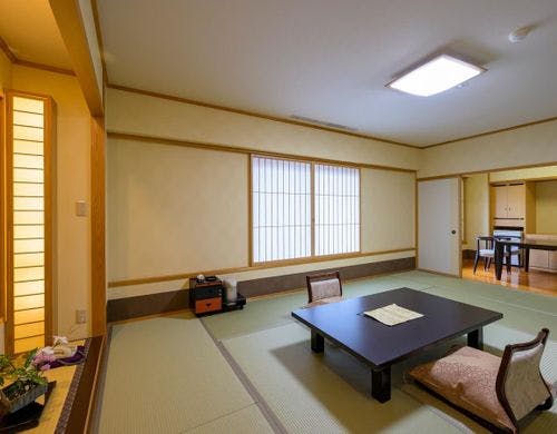 【平安亭ダイニング付和室51平米】