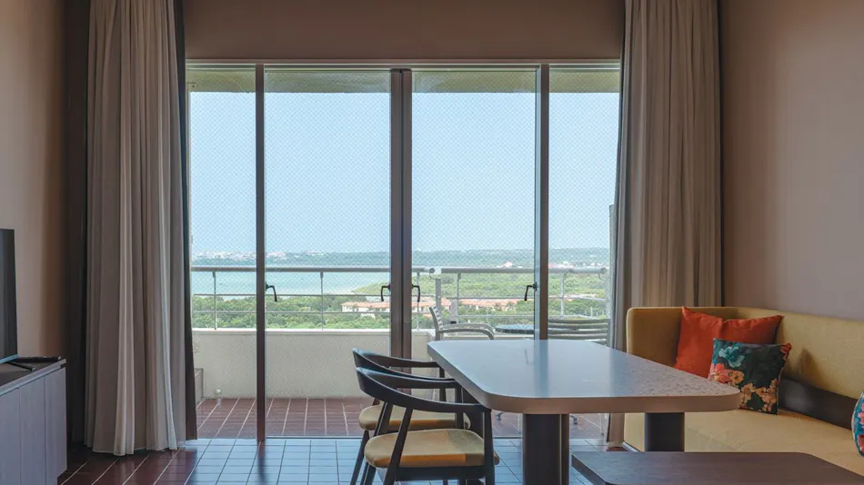 THE NEST ISHIGAKI