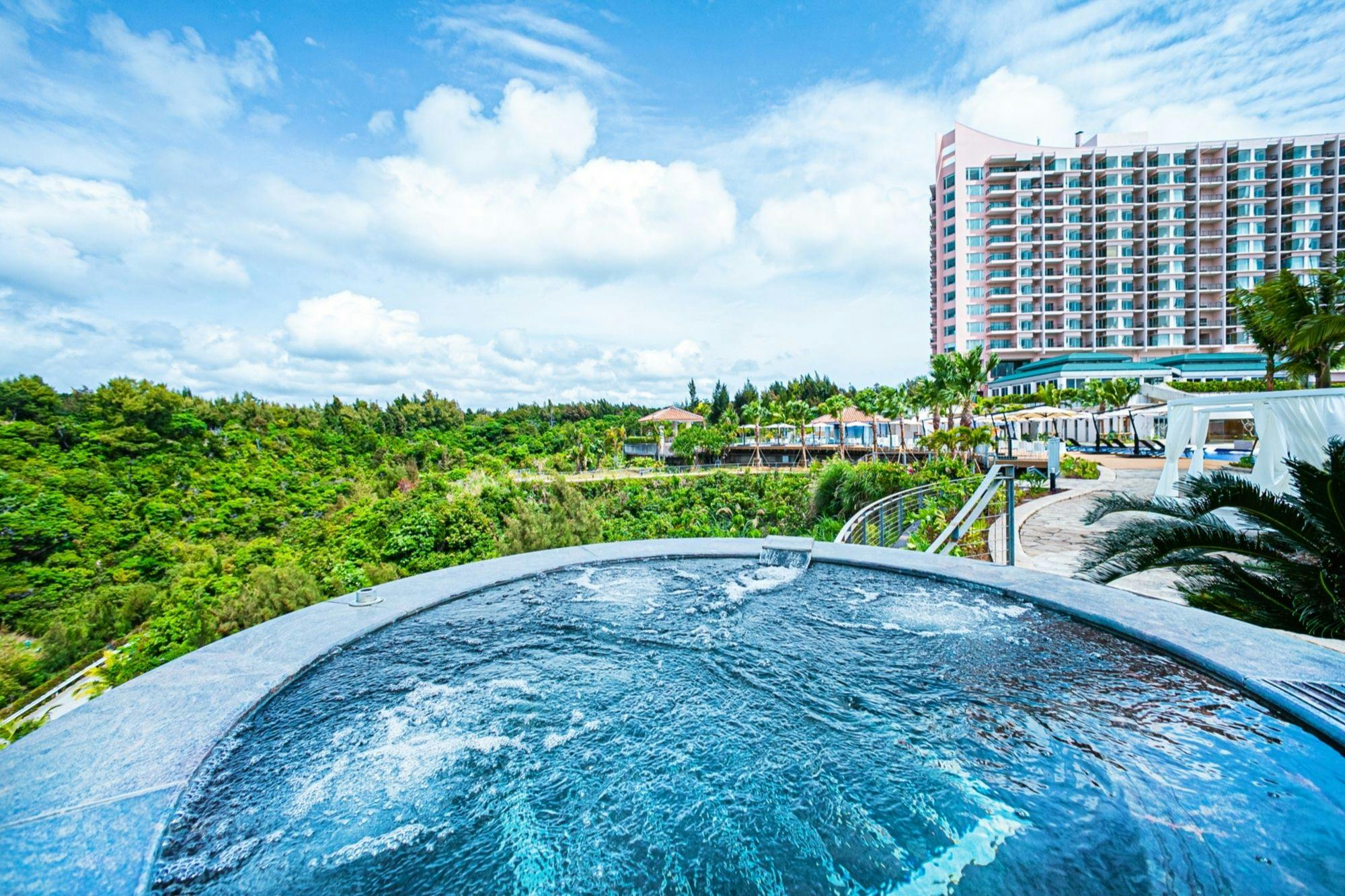 Oriental Hotel Okinawa Resort & Spa