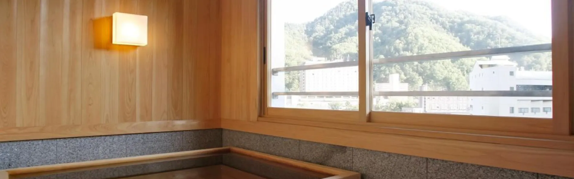 定山渓第一寶亭留・翠山亭