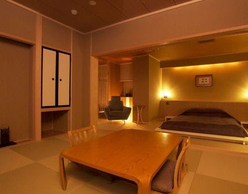 【展望風呂付和洋室ダブル（60平米）】