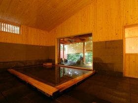 定山渓第一寶亭留・翠山亭