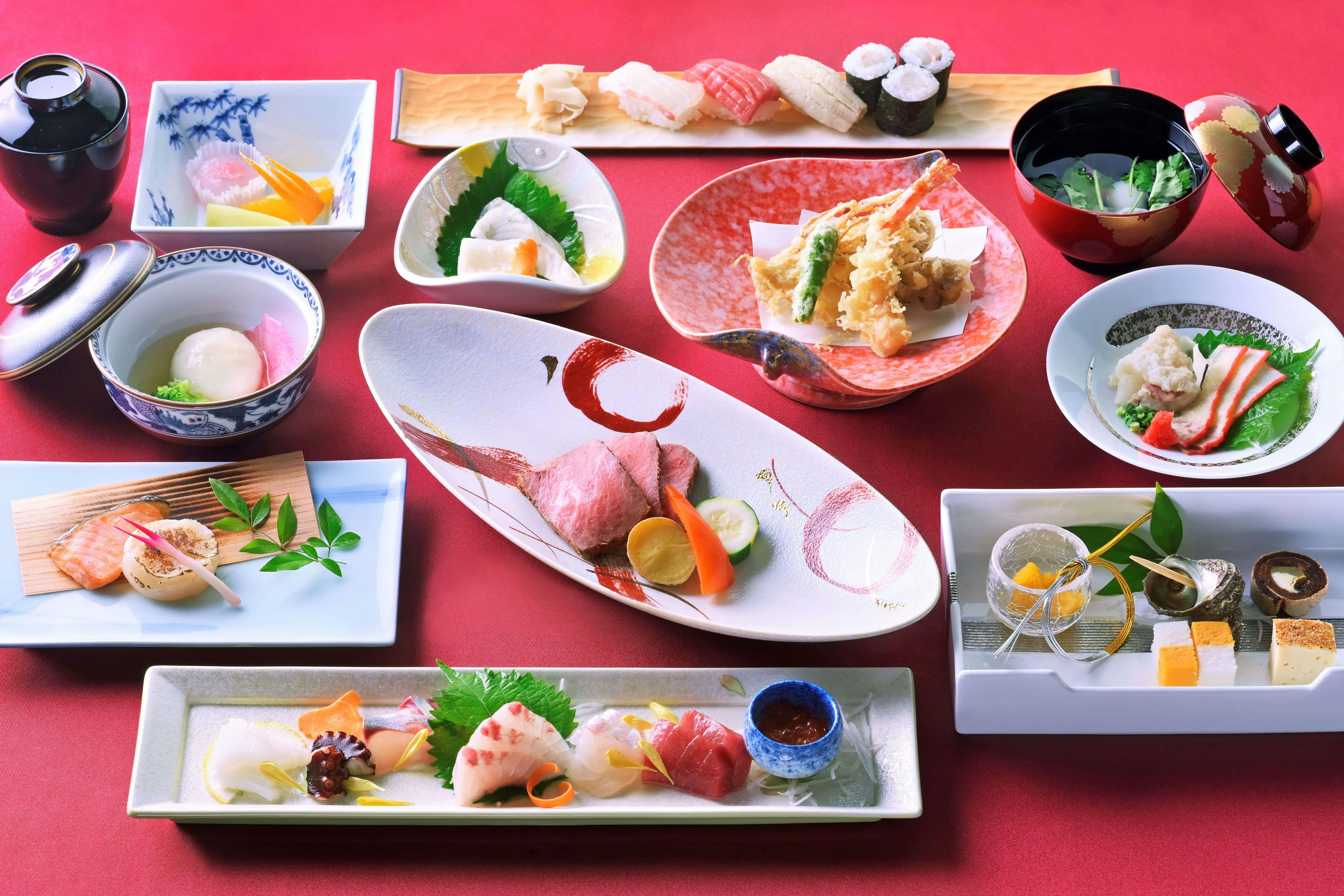 【年末年始限定】日本料理「綵」（あやぎぬ）で年末年始特別料理※16：00スタート【1泊2食】