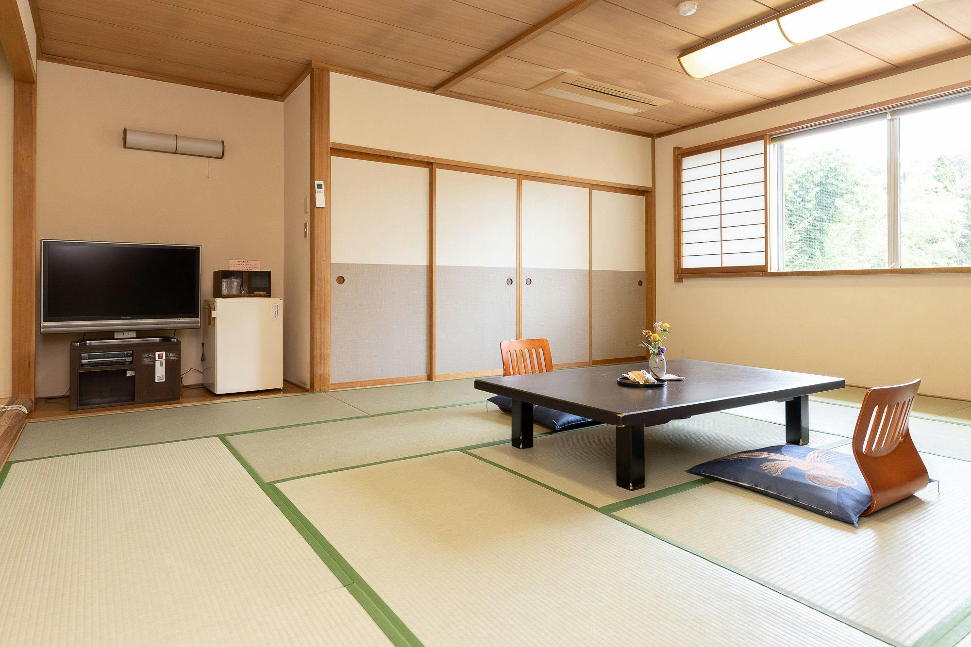 和銅鉱泉　ゆの宿　和どう