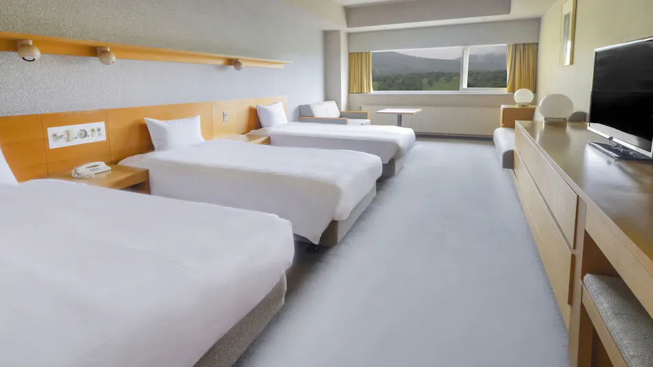 ANA Crowne Plaza Resort Appi Kogen (formerly: Hotel Appi Grand Main Building & Tower)