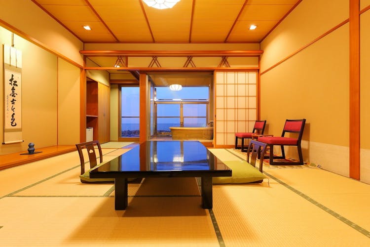 眺海露天風呂付和室（12帖）※夕食部屋食のサムネイル画像