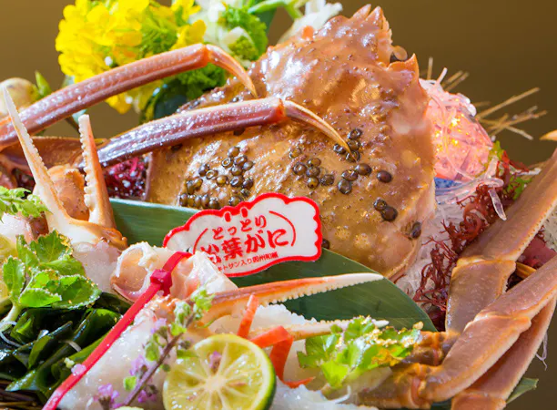 カニづくし料理一例:造り