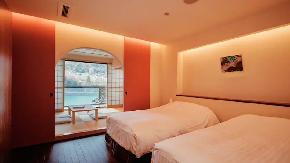River Retreat Garaku