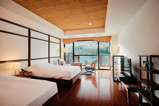 207号室(アジア)