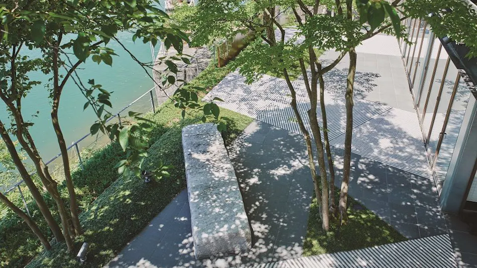River Retreat Garaku
