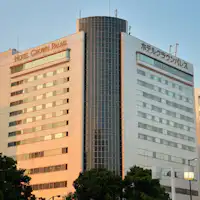 施設外観(夕方)