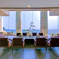 【ロビーラウンジ】