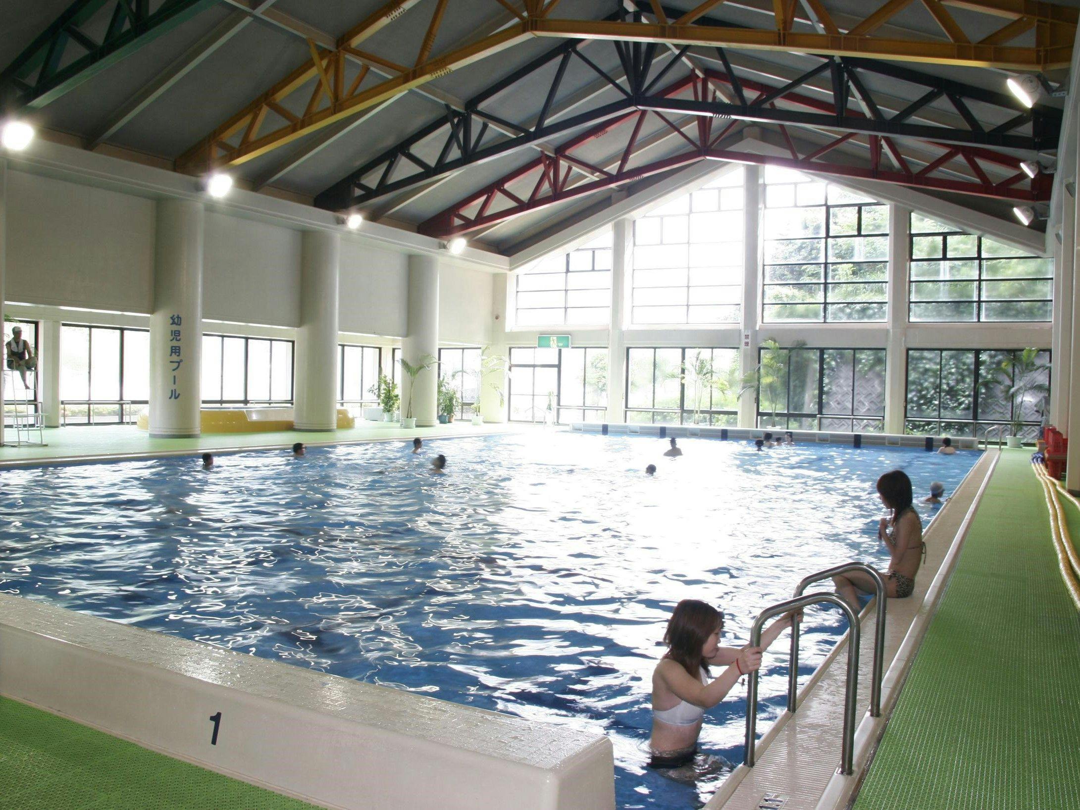 รีเฟรชพาร์คยูมูระ - สระว่ายน้ำอุ่น