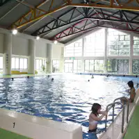 รีเฟรชพาร์คยูมูระ - สระว่ายน้ำอุ่น