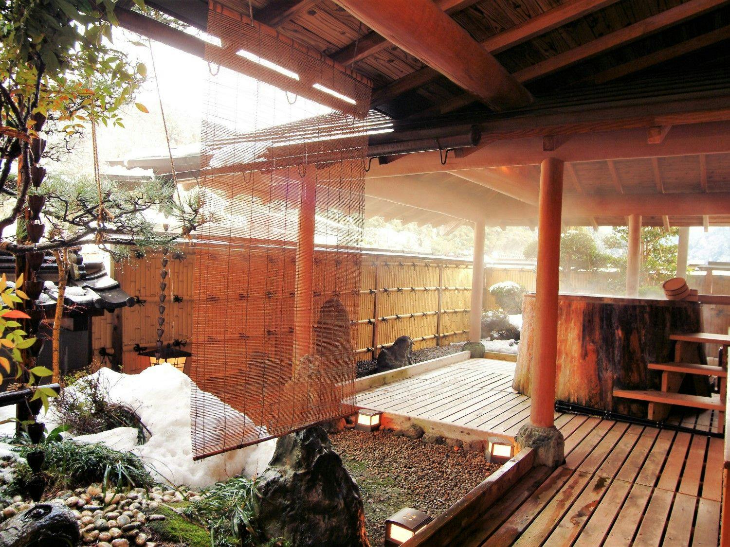 湯村温泉　朝野家