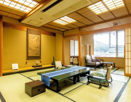 温泉露天風呂付和室：臙支（えんじ）２０８