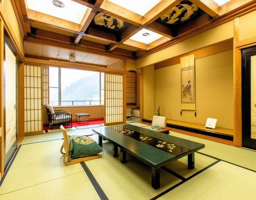 露天風呂付和室：紺瑠璃（こんるり）６０６