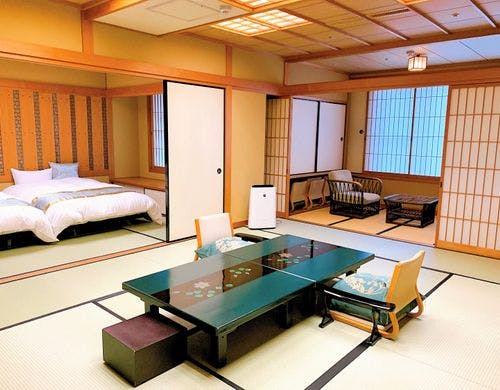 和室　12畳＋6畳（ベッド）