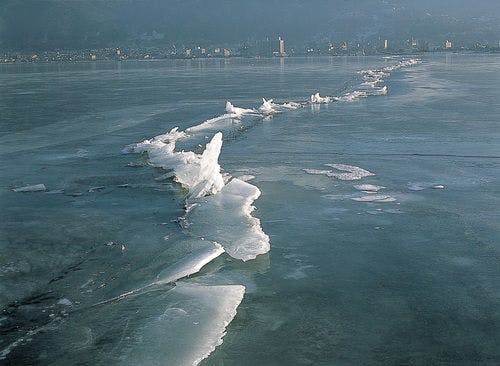 Tasik Suwa Omikami Watari