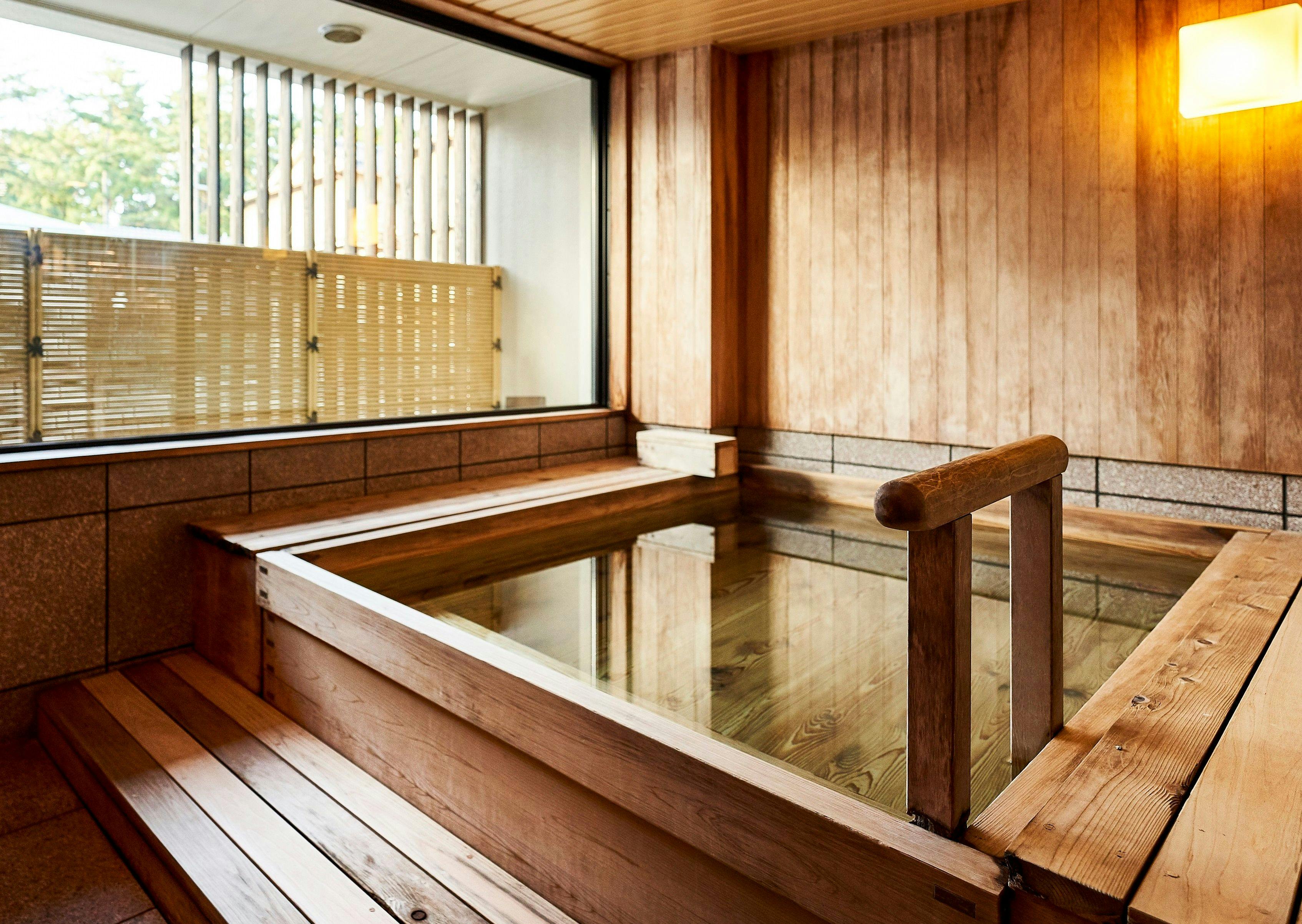 อ่างอาบน้ำส่วนตัว 'Hōju'