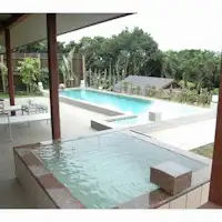 薩摩ヴィラの露天風呂