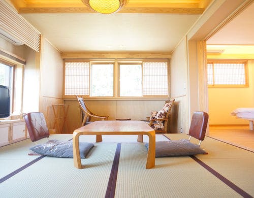 2019年8月改装、別館３階客室「早蕨」