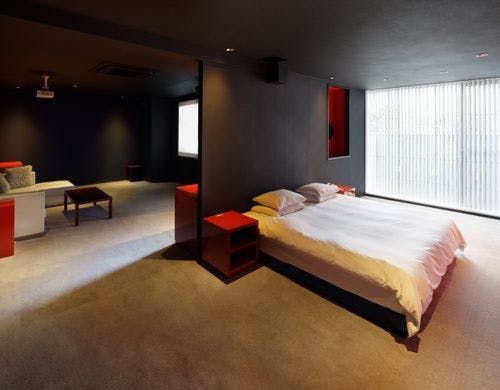 デザイナー：斉藤上太郎氏　Room No.201