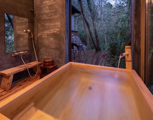 ツイン／半露天風呂／岩盤浴付き