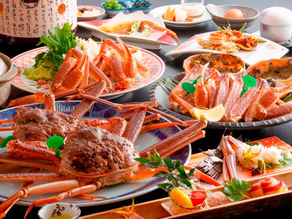 ตัวอย่างอาหารชุดปูสดที่คัดสรรอย่างดี.