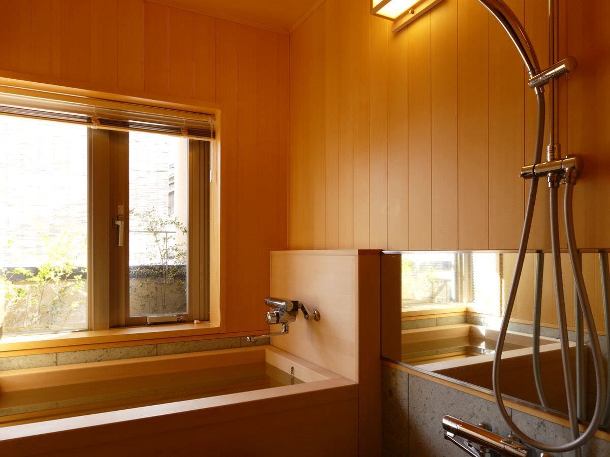 ≪อ่างอาบน้ำไม้ฮิโนกิ≫