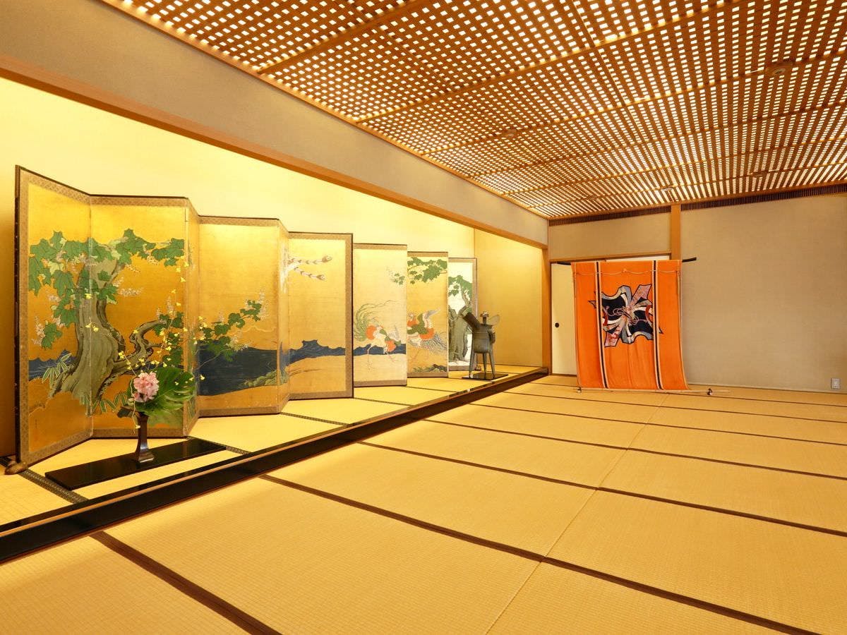 ทางเข้าพร้อมฉากพับผลงานของ Kano Eikei