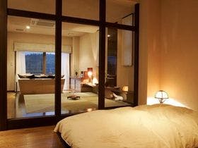 里山のオーベルジュ 薪の音