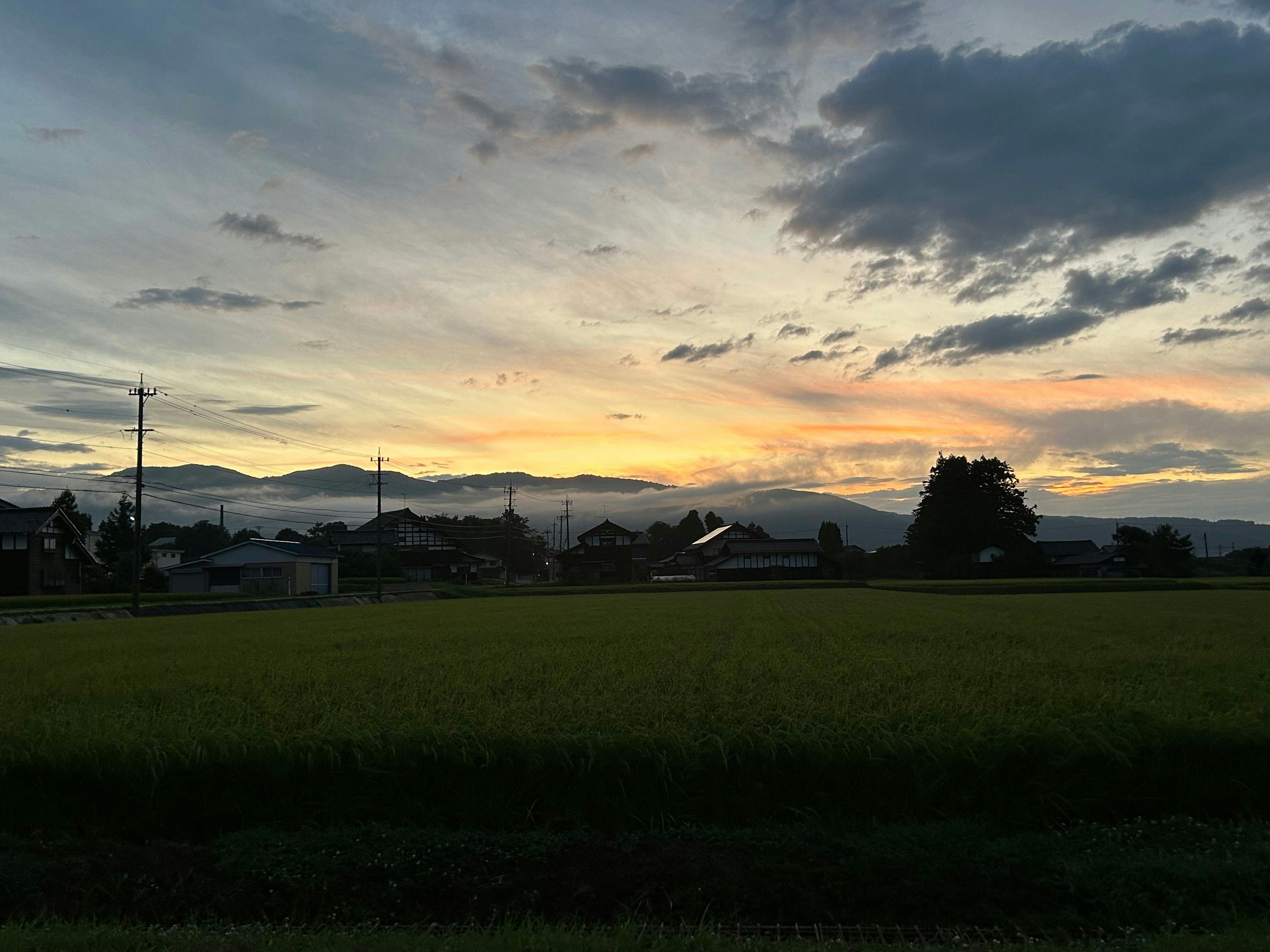 里山のオーベルジュ　薪の音