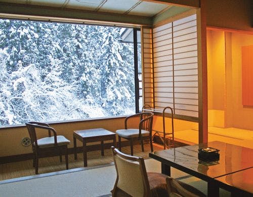 冬の渓流館・客室一例
