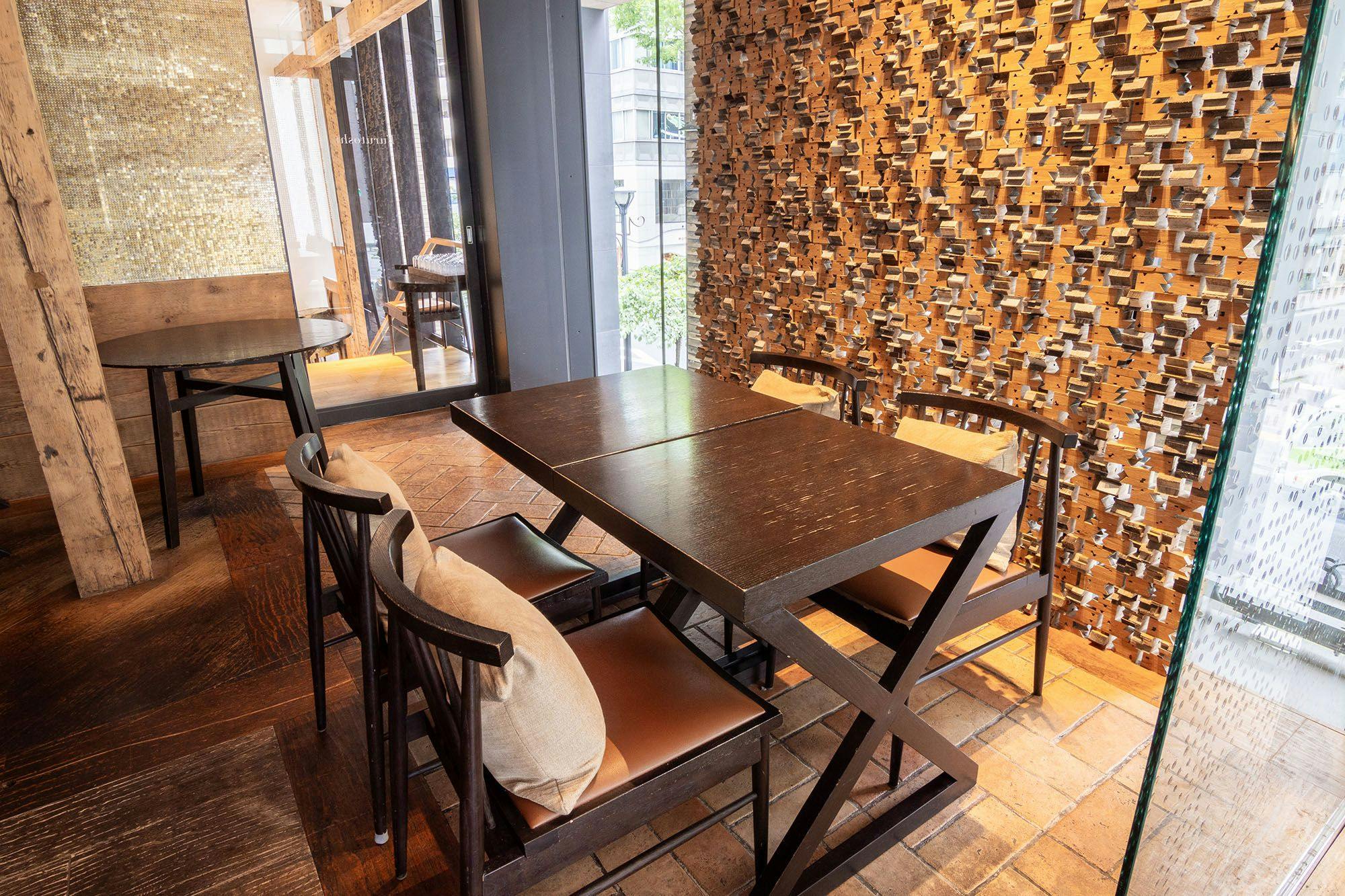 木のぬくもり溢れる空間