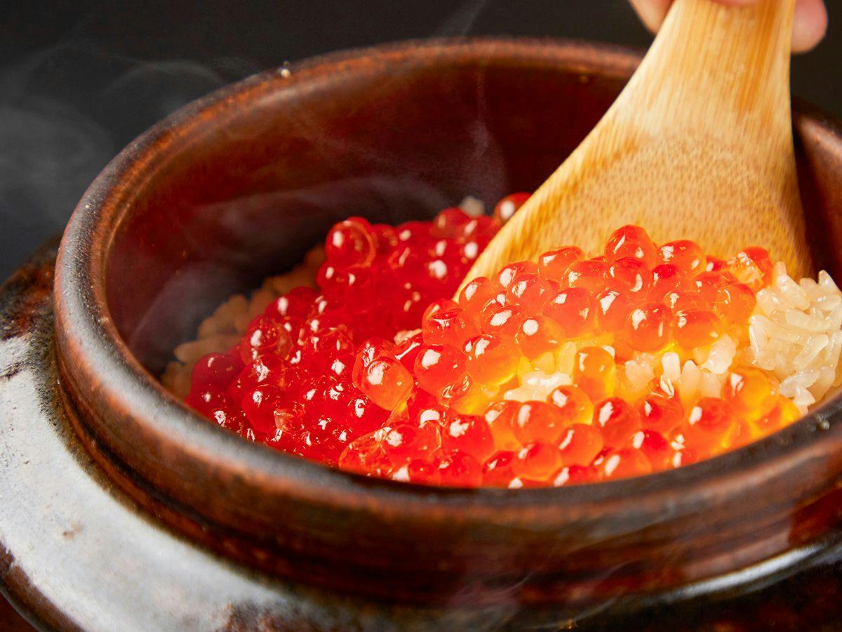 【15周年特別企画】大人の贅沢/いくら釜飯と美食の時間／季節の懐石料理と客室露天風呂を愉しむ