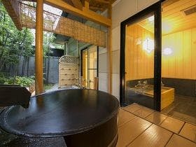 森に囲まれた癒しの宿　鬼岩温泉　了山