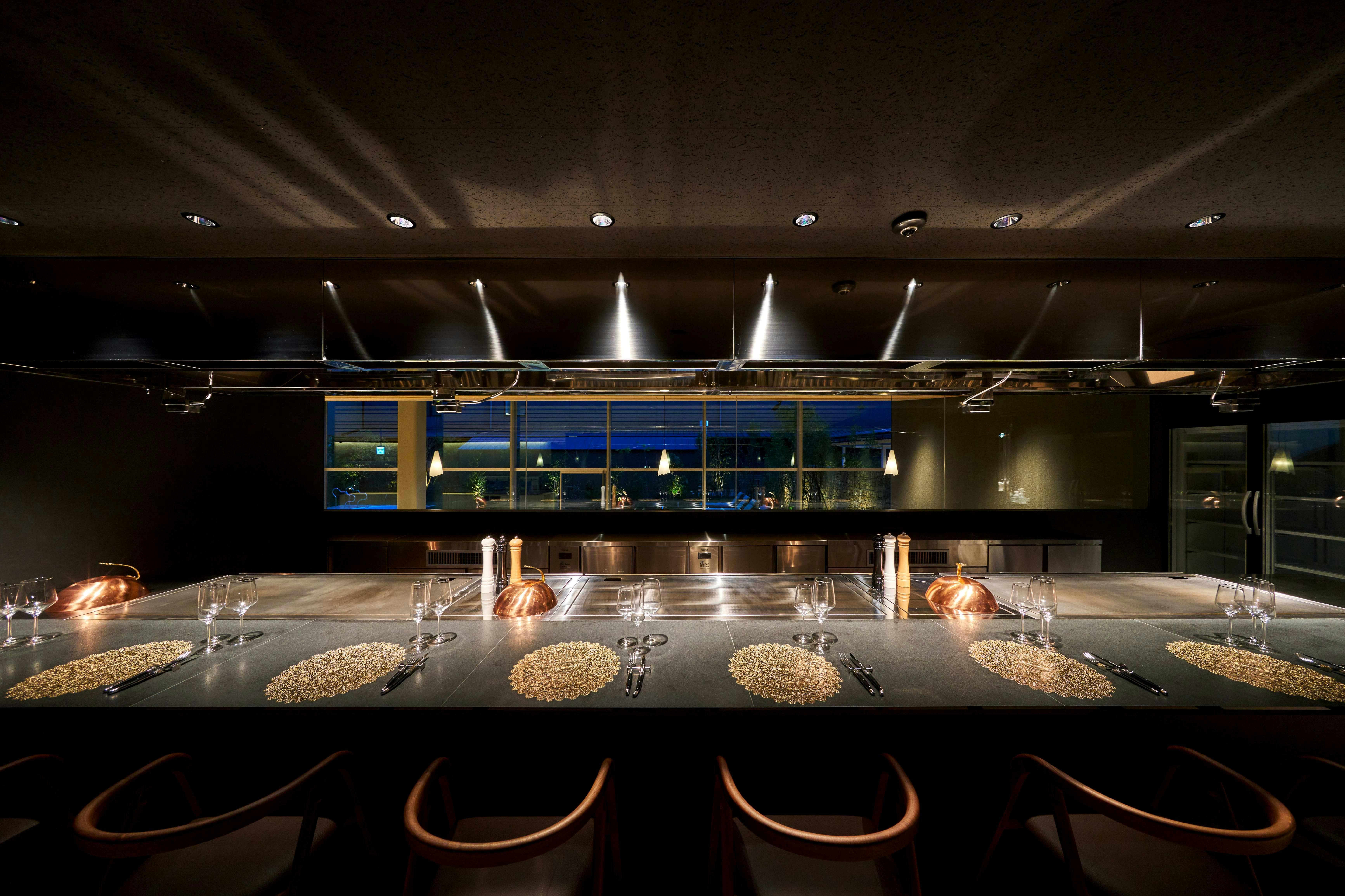 薪焼と鉄板焼きFOREST