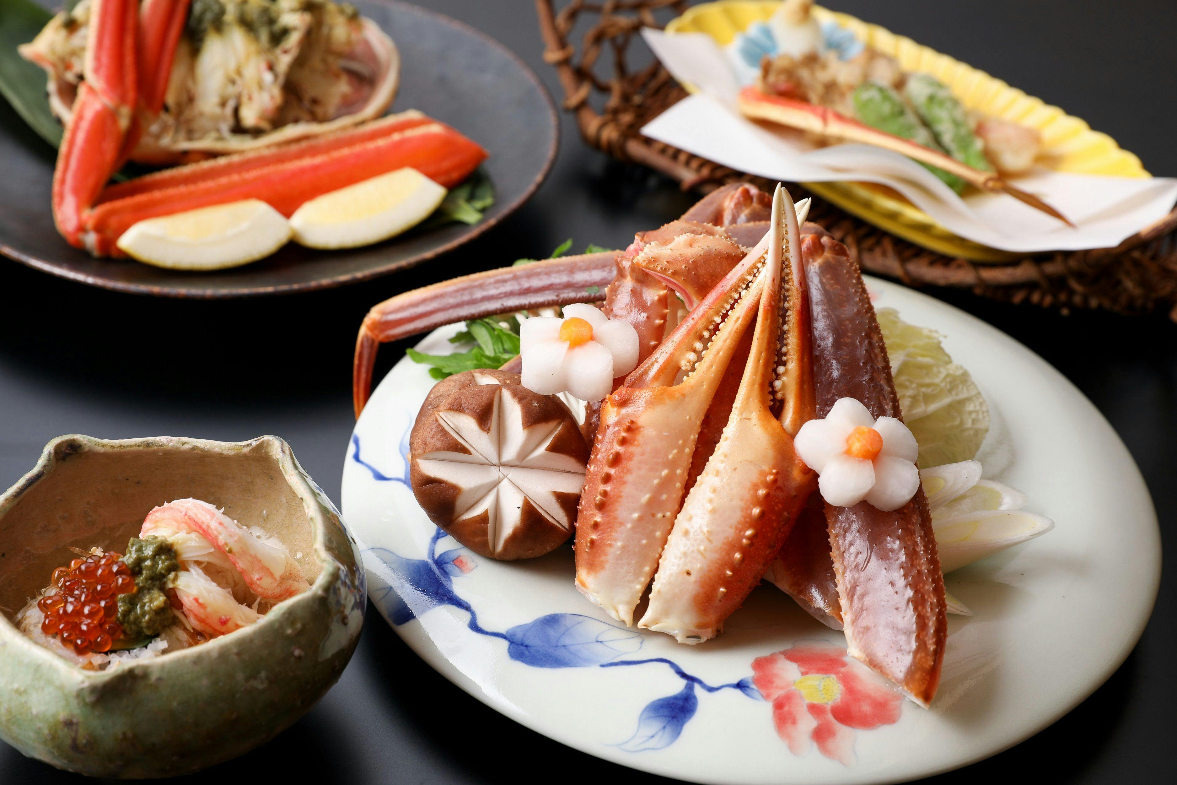 九兵衛の絶品シリーズ・冬の日本海の王様【ズワイガニの膳】朝夕個室食～大浴場＆貸切計9カ所無料湯めぐり