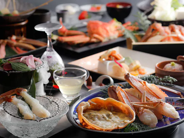 【優雅】客室で愉しむプライベート温泉。活松葉蟹を造里と炭火焼きで〇活松葉蟹付き蟹会席<H5>