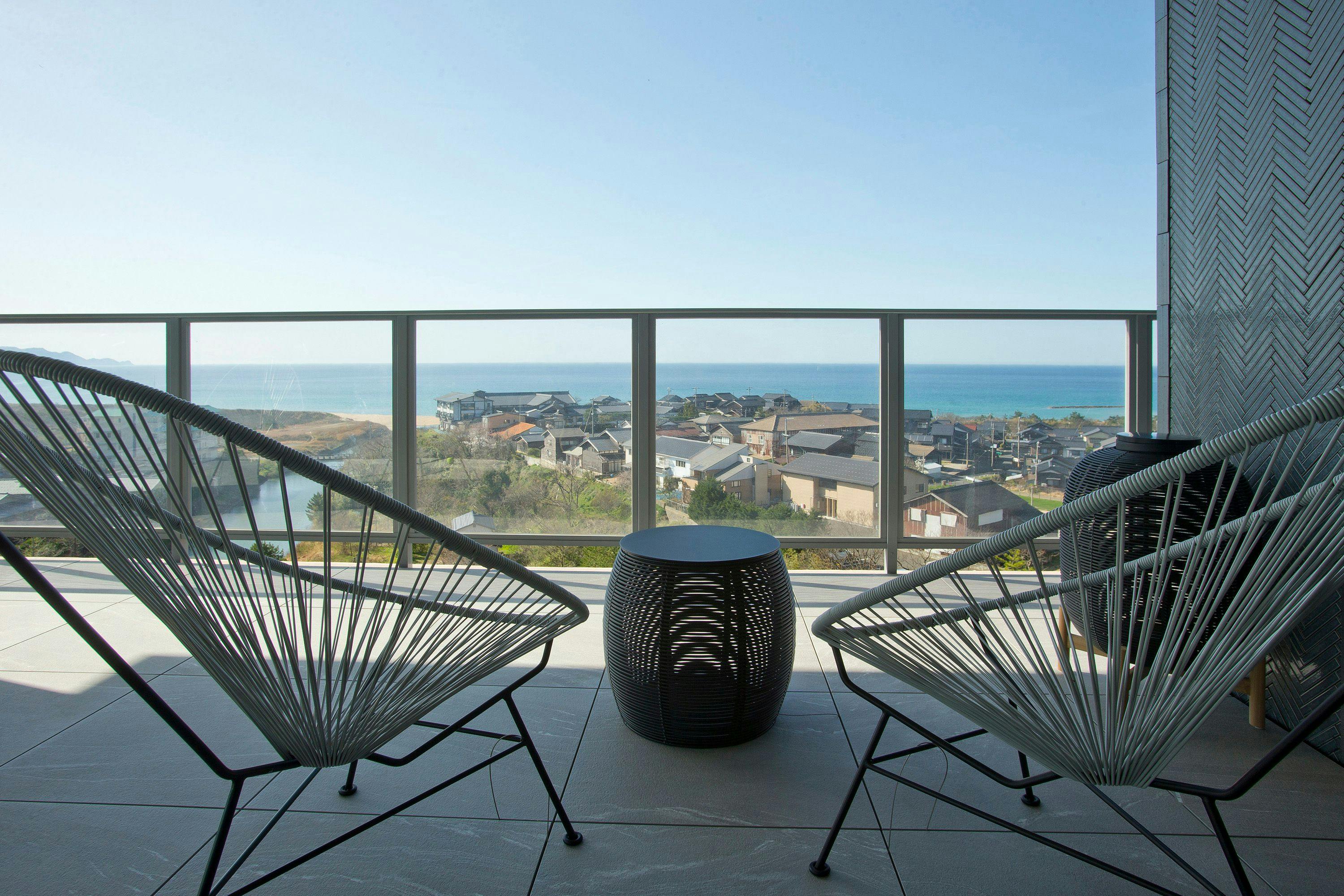 【เลานจ์เทอร์เรซ อาโอ -AO-】